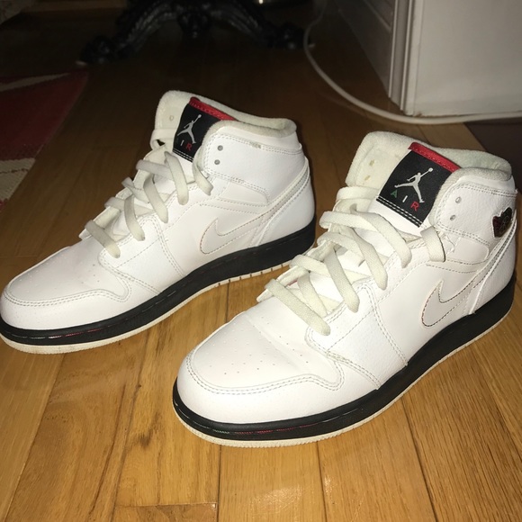 SOLD. Air Jordan 1 Retro Cinco De Mayo - Picture 4 of 5